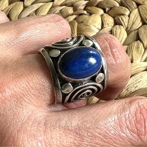 Vintage Sterling silver lapis lazuli statement ring